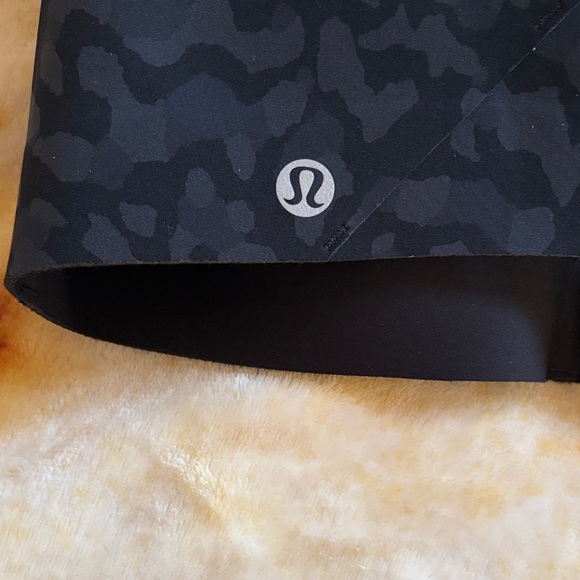 lululemon athletica Camo Black Sports Bra - Picture 10 of 14